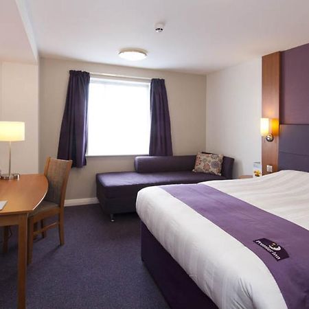 Premier Inn Birmingham City - Aston Exterior photo