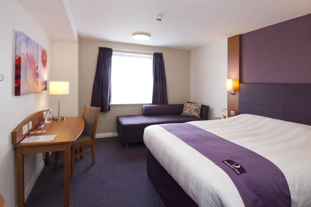 Premier Inn Birmingham City - Aston Exterior photo