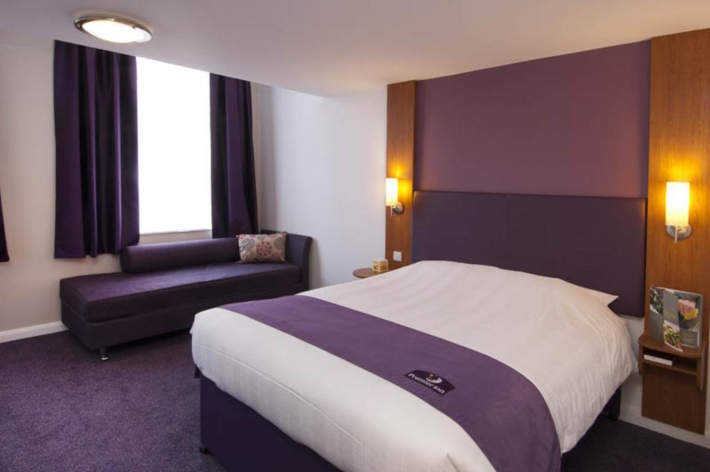 Premier Inn Birmingham City - Aston Exterior photo