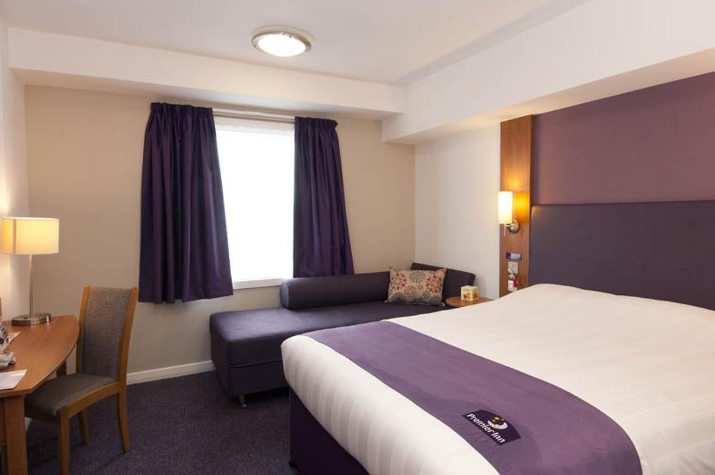 Premier Inn Birmingham City - Aston Exterior photo