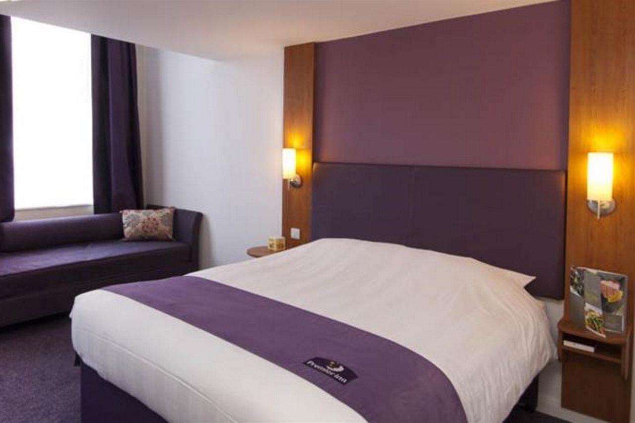Premier Inn Birmingham City - Aston Exterior photo