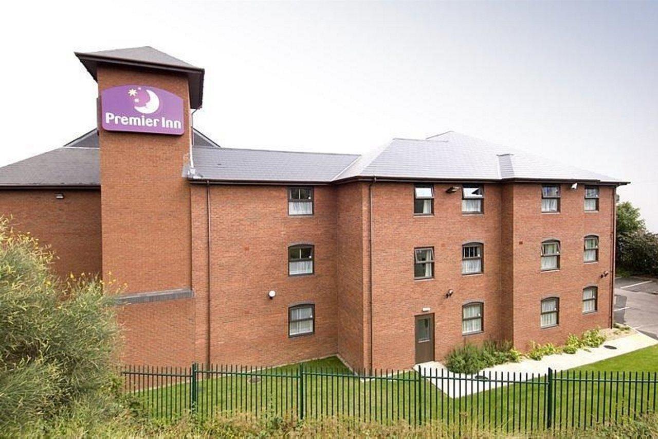 Premier Inn Birmingham City - Aston Exterior photo